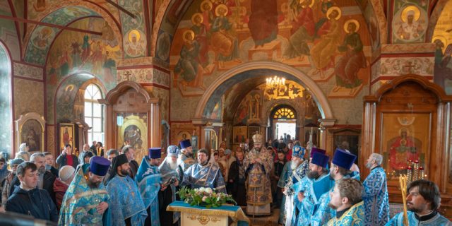 Архиерейское богослужение в день памяти Рудненской иконы Божией Матери (видео)