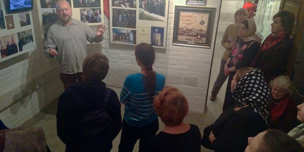 Слушатели приходского лектория храма праведного Иоанна Русского в Кунцеве посетили Музей истории Палестинского общества