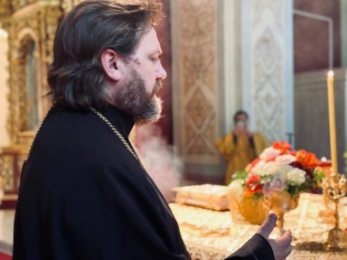 Архиепископ Фома совершил всенощное бдение в храме Александра Невского в поселке Княжье Озеро
