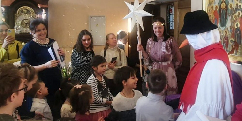 В воскресной школе храма Рождества Пресвятой Богородицы состоялся детский Рождественский праздник