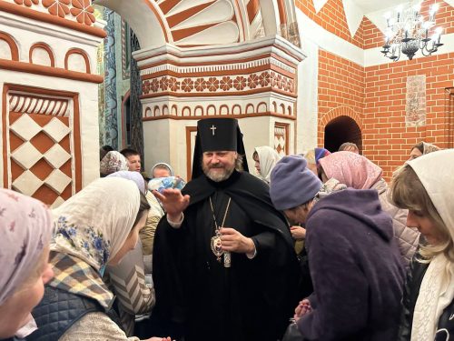 Поздравление управляющему Западным викариатством архиепископу Одинцовскому и Красногорскому Фоме в день рождения