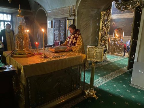 В праздник Рождества свт. Николая архиепископ Фома совершил Литургию в храме в Хамовниках
