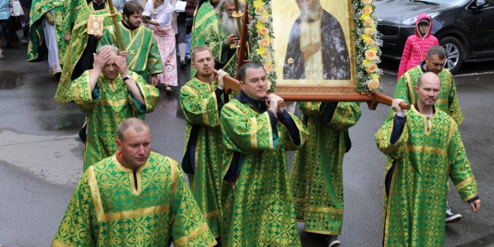 Престольный праздник храма преподобного Серафима Саровского на Филевской пойме.