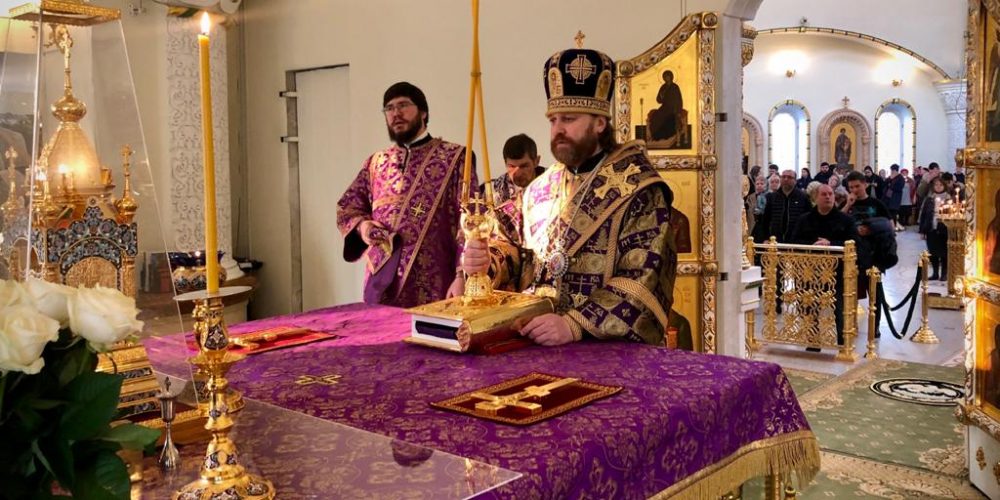 Епископ Фома совершил первую Божественную литургию Великого поста в Переделкино