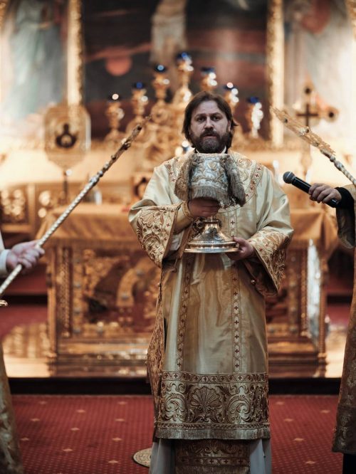 В праздник Торжества Православия епископ Павлово-Посадский Фома совершил Литургию в Богоявленском соборе