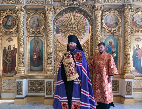 Епископ Павлово-Посадский Фома совершил Литургию в престольный праздник в храме великомученика Никиты