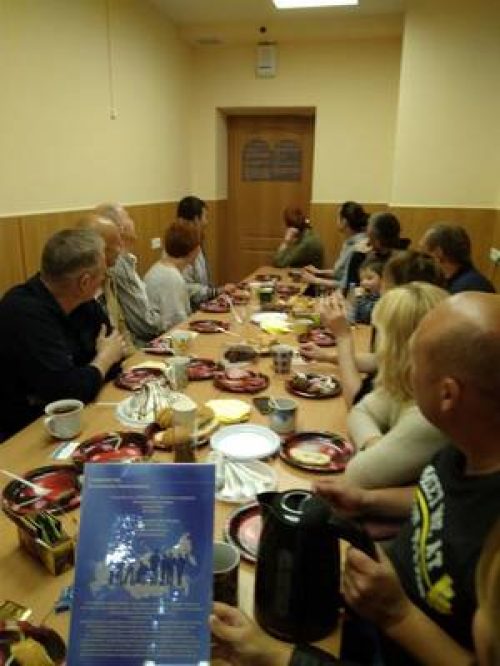 Содружество Анонимных алкоголиков провело семинар «12 традиций АА» в Крылатском.