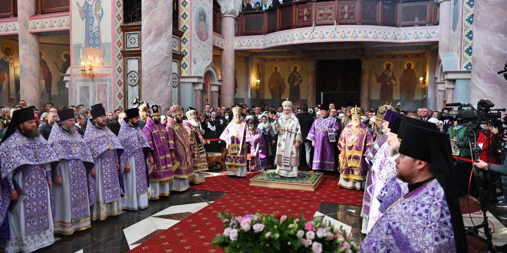 Епископ Фома сослужил Святейшему Патриарху Кириллу за чином освящения Софийского собора в Самаре (+ фото)