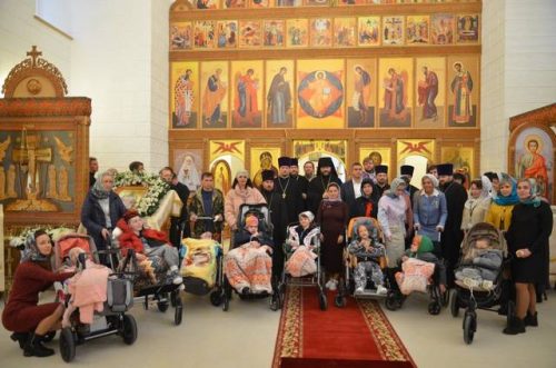 Епископ Фома совершил великое освящение храма на территории Елизаветинского детского хосписа в Истринском округе