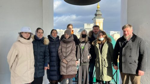 Ученики воскресной школы храма Александра Невского посетили Новоспасский монастырь