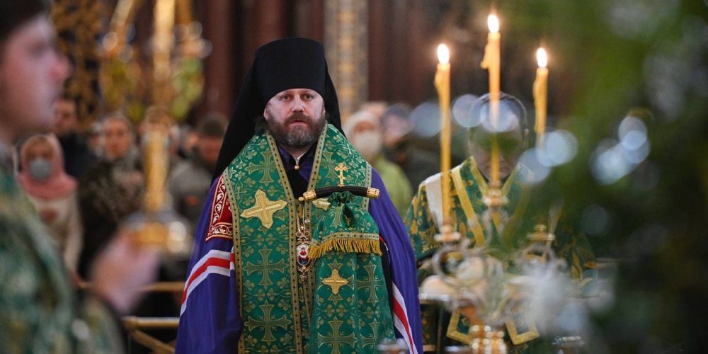 Епископ Одинцовский и Красногорский Фома сослужил Патриарху Кириллу на всенощном бдении накануне Недели вай