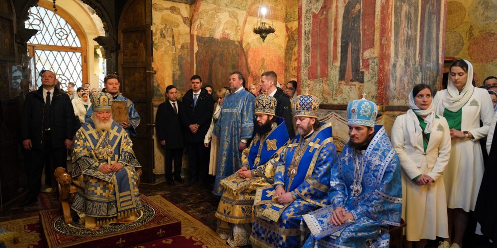 Архиепископ Фома в праздник Благовещения сослужил Патриарху Кириллу за Литургией в в Благовещенском соборе Московского Кремля