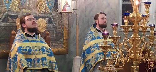 Иерей Алексий Соловьев совершил Божественную Литургию для православной молодёжи приходов Западного округа