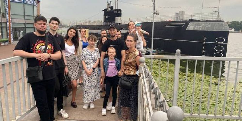 Молодежь храма Знамения в Кунцеве посетила музей Военно-Морского флота России