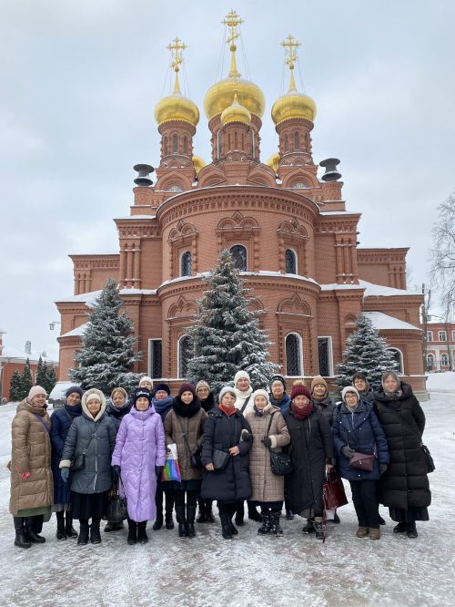 Прихожане храмов Западного викариатства совершили паломничество в Покровский монастырь и Троице-Сергиеву Лавру