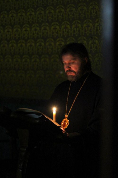 Всенощное бдение в Богоявленском кафедральном соборе совершил епископ Павлово-Посадский Фома