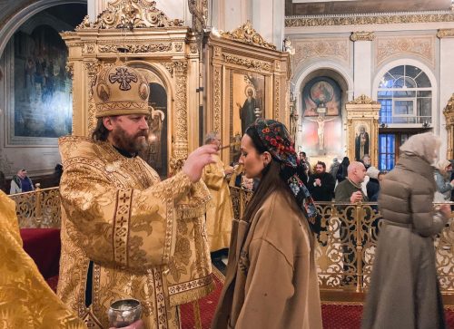 Всенощное бдение в Богоявленском кафедральном соборе совершил епископ Павлово-Посадский Фома