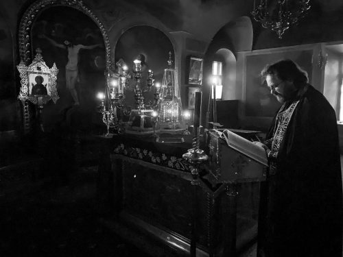 В понедельник первой седмицы Великого поста  епископ Павлово-Посадский Фома молился в храме свт. Николая в Хамовниках