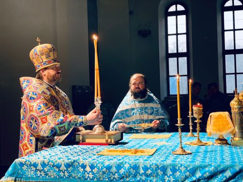 Божественную литургию совершил в Георгиевском соборе города Одинцово владыка Фома
