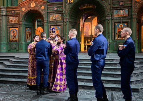 Владыка Фома сослужил за Литургией Патриарху Кириллу в Патриаршем соборе в честь Воскресения Христова