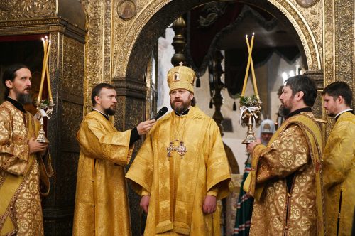 В праздник Собора Пресвятой Богородицы епископ Фома сослужил Святейшему Патриарху в Успенском соборе Кремля