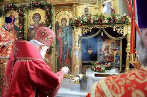 Патриарх Кирилл: Cвятые угодники для нас — это не просто герои