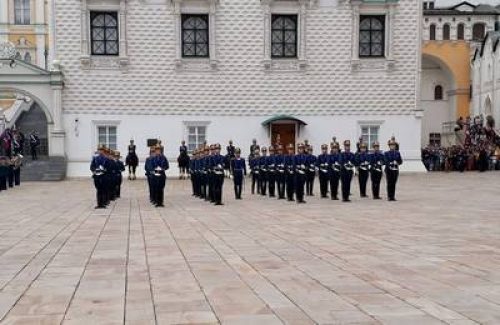 Ученики воскресной школы храма прп. Серафима Саровского в Кунцеве посетили Московский Кремль
