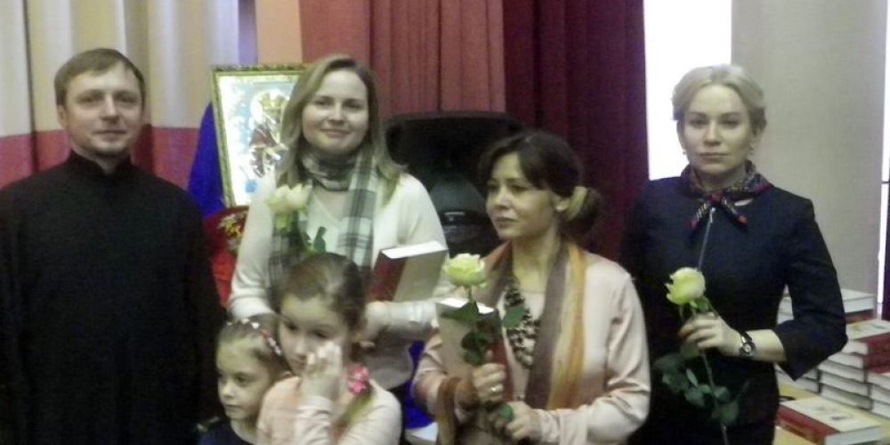 Празднование «Дня Матери» общеобразовательной школы и храма