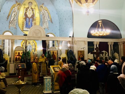 Новогодняя литургия в храме Знамения в Кунцеве