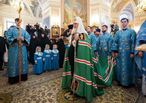 Патриарх Кирилл благословил общецерковный денежный сбор для беженцев, пострадавших мирных жителей и людей в трудной жизненной ситуации
