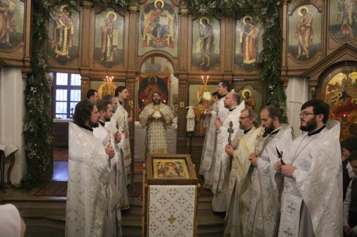Архиепископ Одинцовский и Красногорский Фома принял участие в торжествах по поводу 20-летия православной школы «Рождество»