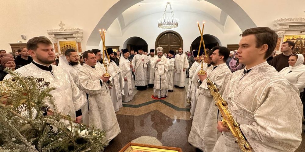 В праздник Обрезания Господня архиепископ Фома совершил Литургию в Никольском соборе в Павшинской пойме