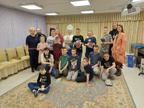 Духовенство и молодежный клуб храма Святителя Иова посетили воспитанников ГБУ ЦССВ «Сколково»