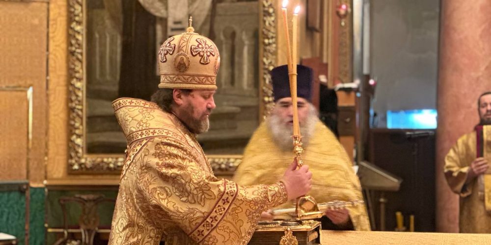 В день памяти апостола Андрея архиепископ Фома совершил Литургию в Богоявленском соборе