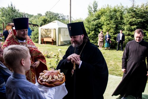 Архиепископ Одинцовский и Красногорский Фома совершил Литургию в Воскресенском храме села Раменье