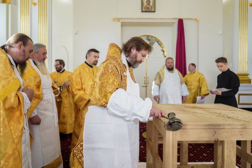 Архиепископ Фома сослужил Патриарху Кириллу при освящении возрожденного Богоявленского собора Костромского кремля