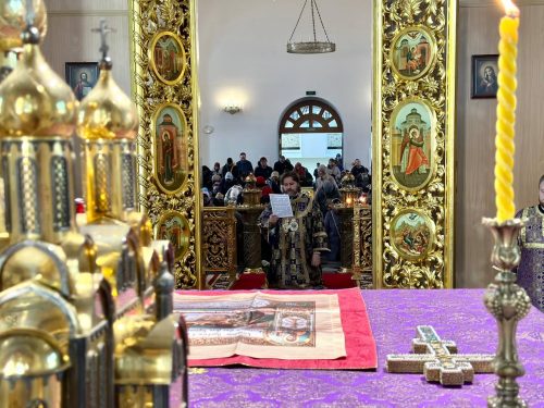 В Неделю 2-ю Великого поста архиепископ Фома совершил Литургию в Георгиевском соборе Одинцова
