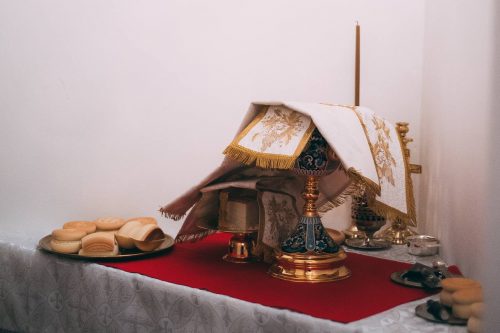 Архиепископ Фома совершил Литургию в храме преподобных Кирилла и Марии в Северном Тушине