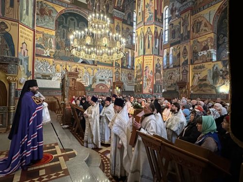 Архиепископ Фома совершил Литургию в Казанском храме с. Полевшино Истринского округа