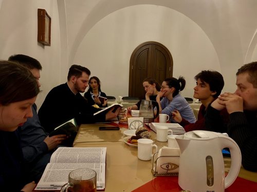 В храме прп. Сергия Радонежского в Солнцево состоялась очередная встреча молодежного клуба